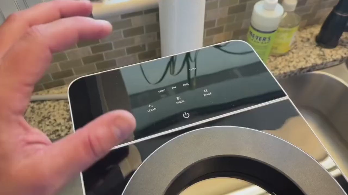 How the Natridy carbon filter works and how to refill it